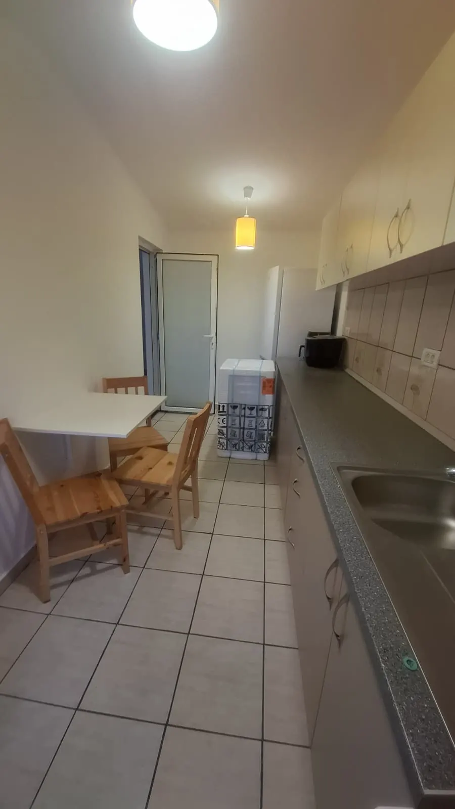 Apartament cu 2 camere de închiriat în vilă – Tunari, fotografia 3