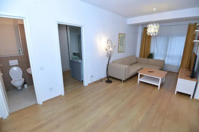 Apartament cu 3 camere de vânzare în Otopeni, Strada 23 August, fotografia 4