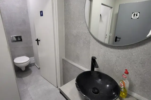 Spațiu de birouri de închiriat – 250 mp + teren 5.500 mp – Otopeni, fotografia 3
