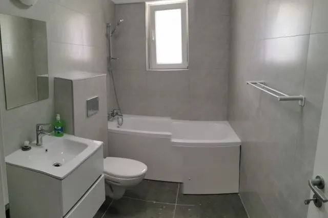 Studio modern, complet mobilat și utilat, cu parcare – Otopeni, fotografia 3