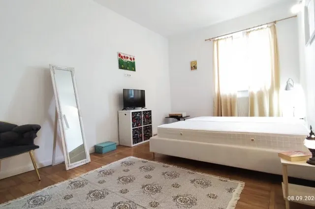 Studio de Închiriat – Lângă Pădure, fotografia 3
