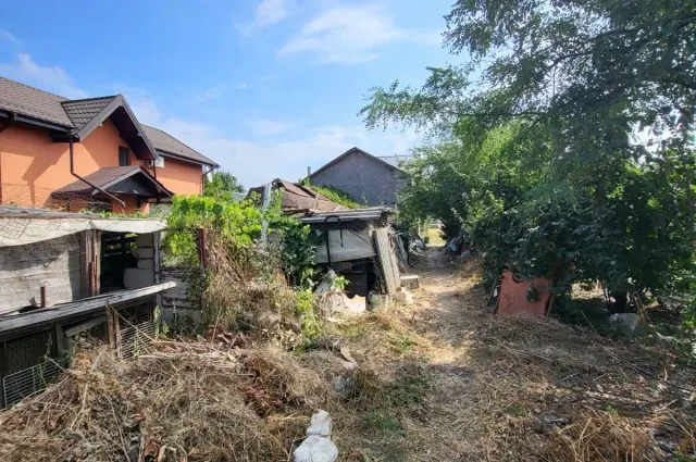Teren 1.100 mp cu Casă Bătrânească – Acces din Dn – Oportunitate Pentru Investiție sau Construcție, fotografia 5