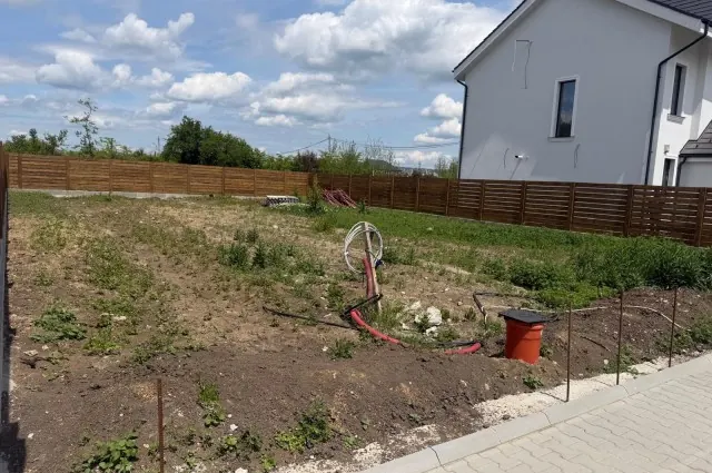 Teren intravilan de vânzare – Otopeni | Zonă excelentă, toate utilitățile, fotografia 2